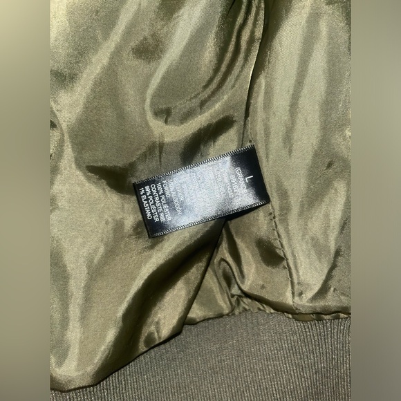 Army Green cropped jacket - Picture 2 of 5